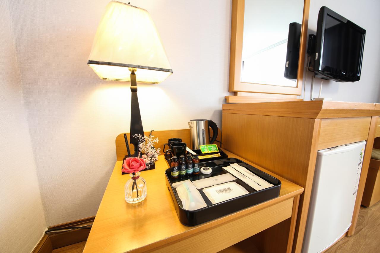 Gwangalli Utopia Tourist Hotel Пусан Екстериор снимка