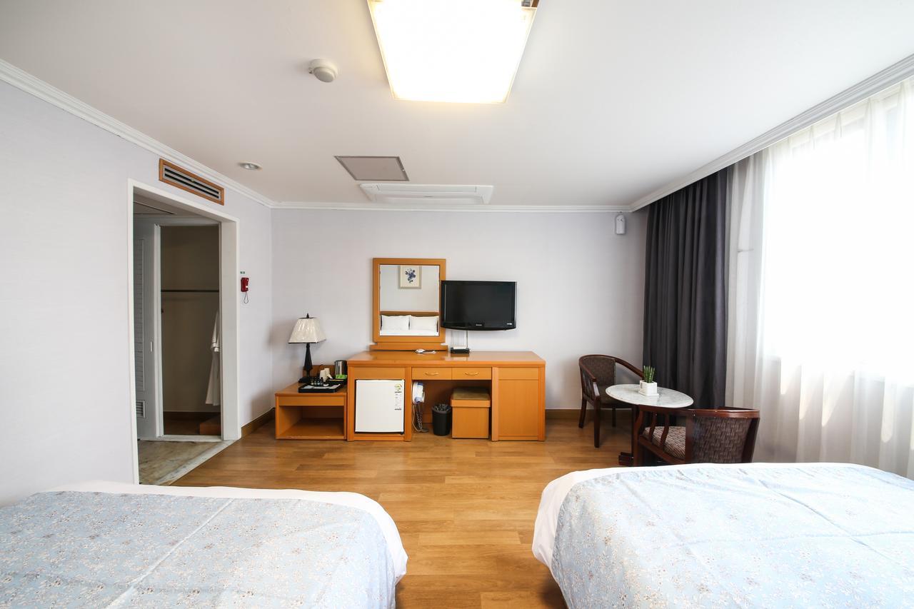 Gwangalli Utopia Tourist Hotel Пусан Екстериор снимка