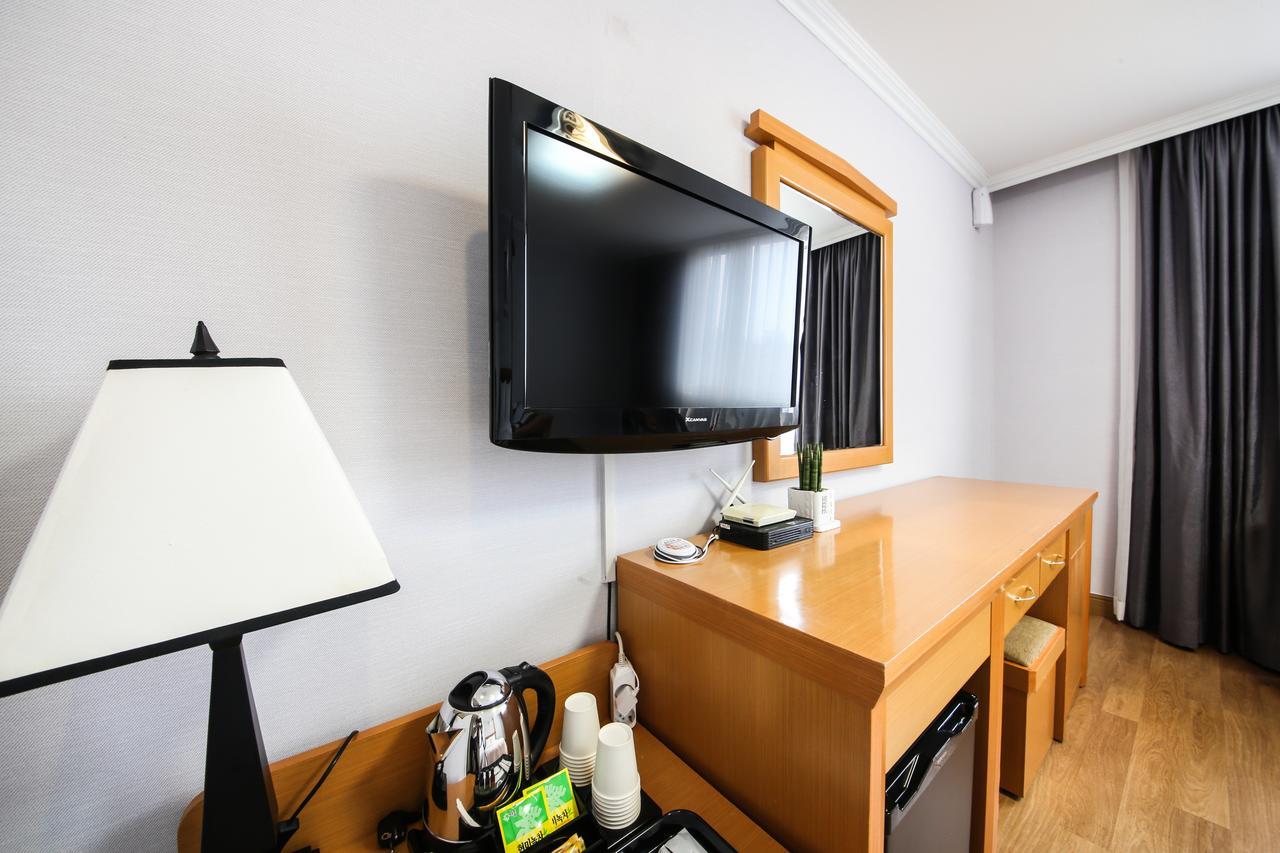 Gwangalli Utopia Tourist Hotel Пусан Екстериор снимка