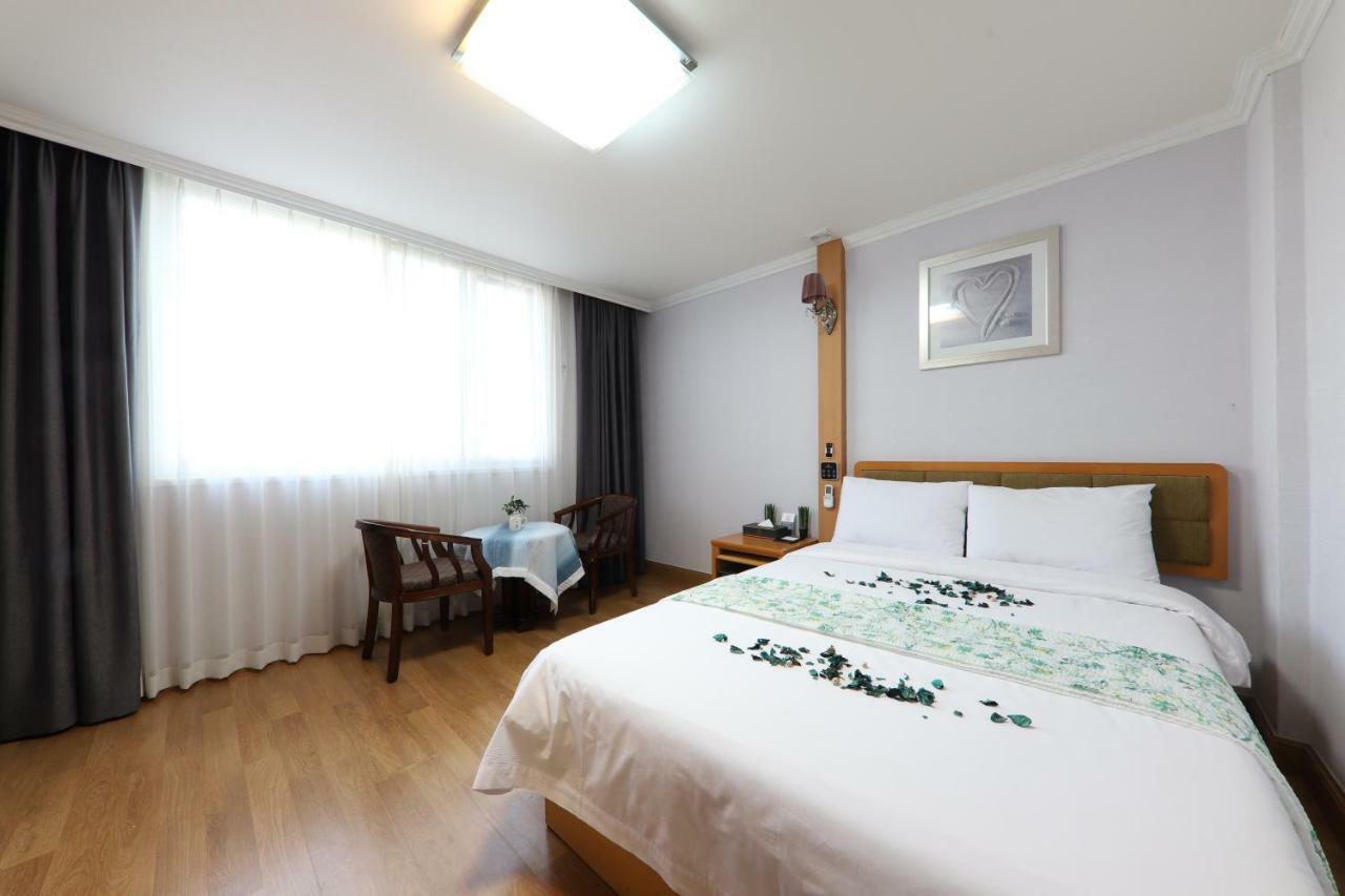 Gwangalli Utopia Tourist Hotel Пусан Екстериор снимка